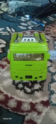 Продаётся игрушечная машина