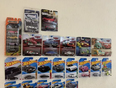 Hot Wheels main, silver premium 1