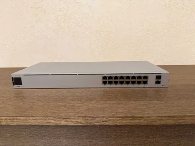 Unifi 16 port poe switch (USW-16-POE) 1