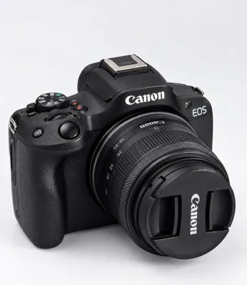 Canon EOS R50 + RF-S 18–45mm 1