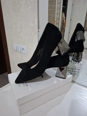АРТ. №: 261-00
Цвет: чёрный (BLACK)
Размер: 37 1