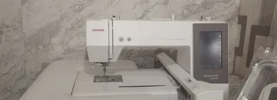 Продаётся вышивальная машинка Janome 1