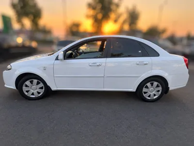 chevrolet gentra 3