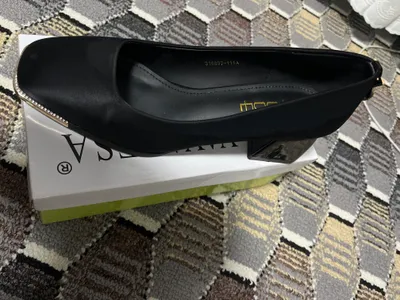 Туфли бренда YSL, размер 38 1