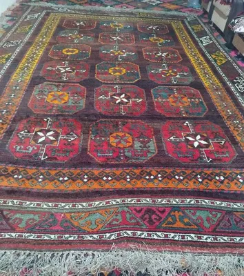 Продаётся ковёр ручной работы (2,80 × 4) 1