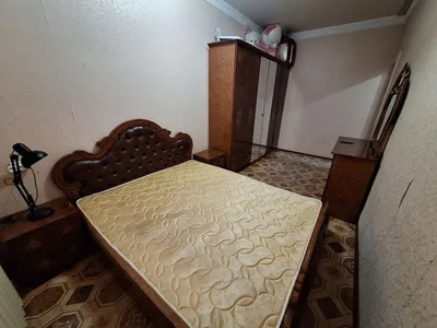 dona yon tum Katta oynali shkaf Grimer stol (oyna bilan) Holati yax 1