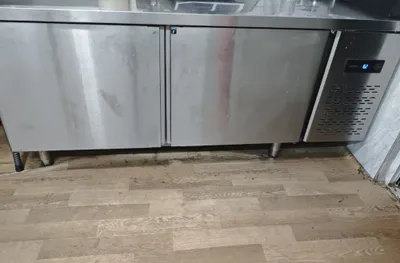 Продам холодильный стол, для общепита