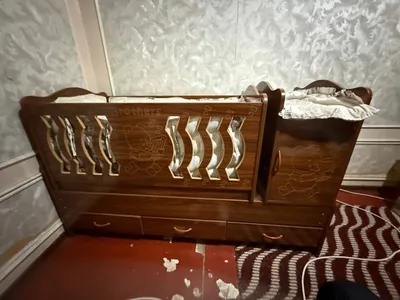 Продаю детский кровать в идеальном состоянии Все вопросы по телефону 1