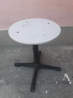 Продаеться железный стул 1