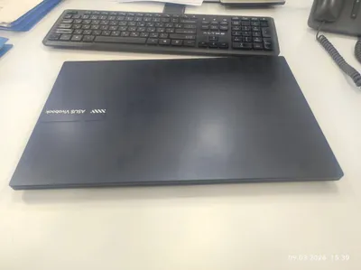 Asus VIABOOK core i3 1