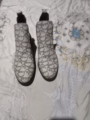 DIOR, 40-й размер, новые. 200 000 сум, договоримся 1