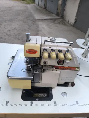 Срочно продать швейная машинка 1