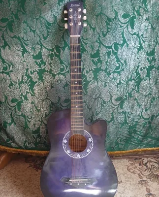 Gitara sotiladi narxi 400 1