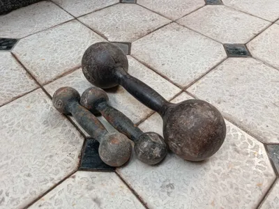 1,5 kg va 5 kg lik ishlatilgan gantellar 1