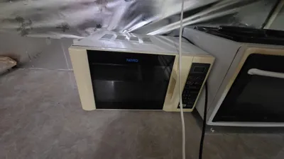 Микроволновая печь продаётся срочно