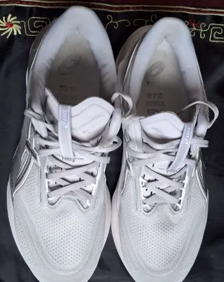 Беговые кроссовки Asics Novablast 5 1