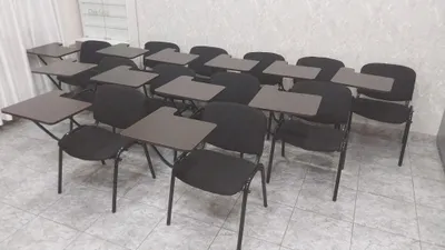 Pupitri bor o‘quv stuli sotiladi