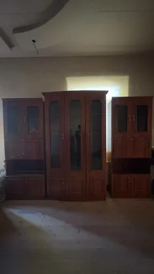 zal va xonalar uchun stenka