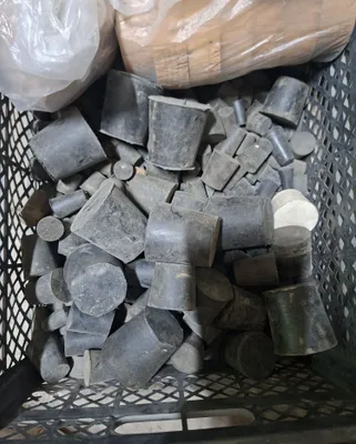 Rezina konussimon laboratoriya tiqinlari 1