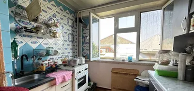 В городе Фергана, в Калениском продаётся дом с 3 комнатами, переделанными в 4. 1