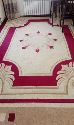 Gilam sotiladi,xolati yaxshi