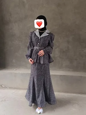 Вечерняя кофта и юбка, надевались 2 раза