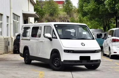 Foton View EV VAN