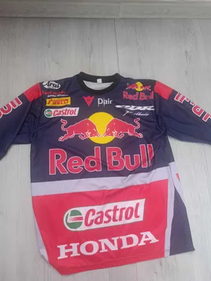 Продаётся термо майка Red Bull 1