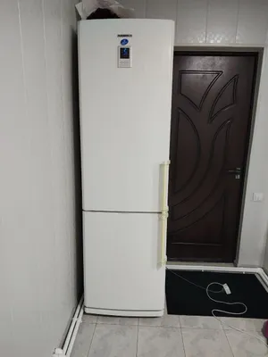 Продаю холодильник Samsung 1