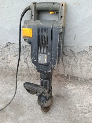 отбойник перфоратор ERAMAX 2101 1