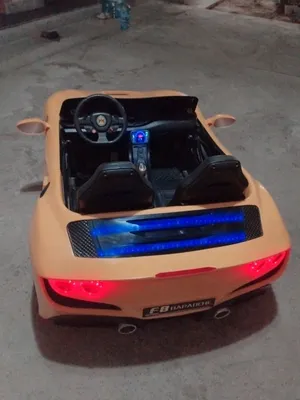 Детская машина Ferrari 1