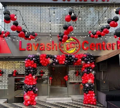 Ochilish marosimlari va boshqa tadbirlarni sharlar bilan bezatish xizmatlari. 1