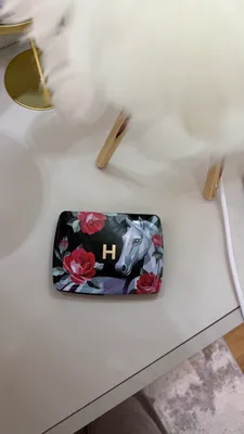 hourglass paletka 1