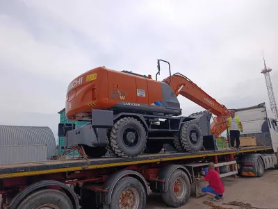 HITACHI ZX190W-5A g‘ildirakli ekskavatori. Mavjud. 1