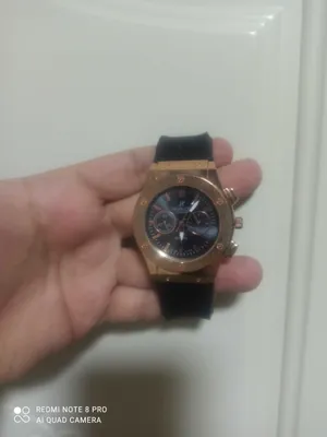 Hublot soat zolotistiy 1