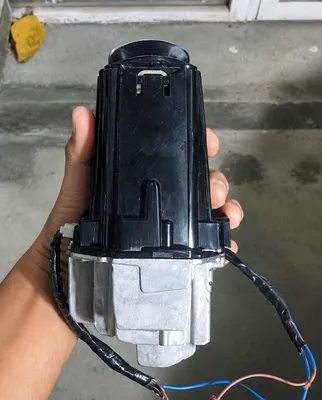 Lixiang l9 внутренний модуль передней правой фары от ли л9 1