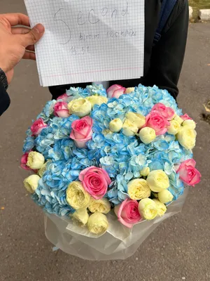 Букет свежих цветов