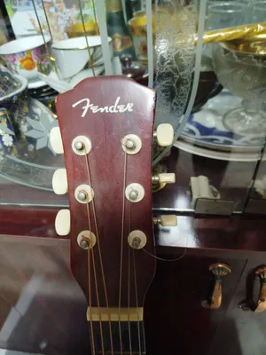 Akustik gitara sotiladi 1