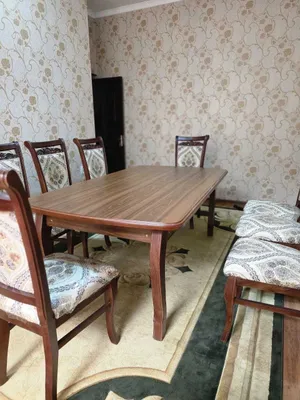 Гостевой стол со стульями 1