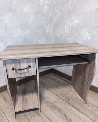 Компьютерный стол 1