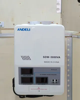 ANDELI SDW-5000VA 5kVA Stabilizator, Стабилизатор напряжения настенный 1