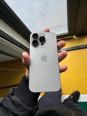 Продаётся iPhone 15 Pro, идеальное состояние, 76% аккумулятора, память 128 ГБ 1