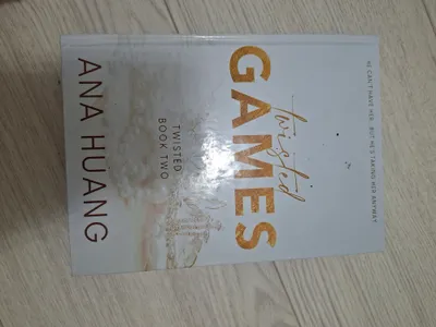 Anna Haung:Twisted Games 1