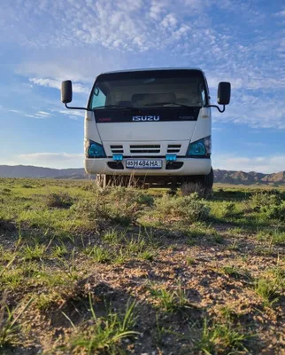 Продаётся самосвал Isuzu, 2016 г., пробег 300 тысяч 1