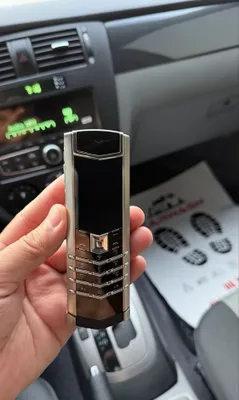 Vertu Signature 1
