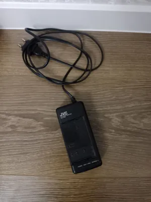 JVC GR-AX68 —  VHS-C 1