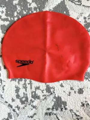 Эти красные силиконовые плавки Speedo без рисунка 1