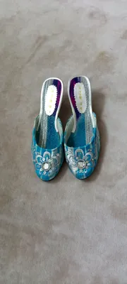 ayollar poyabzali 1