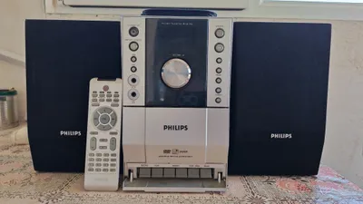 PHILIPS mini musiqa markazi.