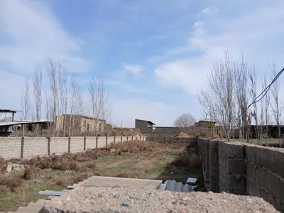 Qarshi tumani Yangibogda uchaska sotiladi 1